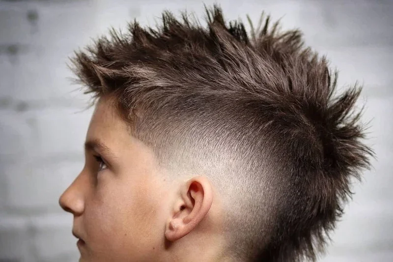 Kiểu tóc Faux Hawk